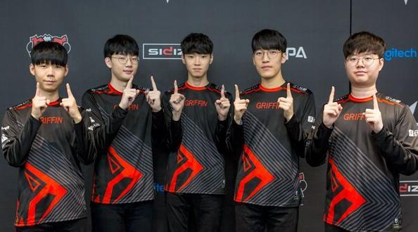 在此背景下 在此背景下